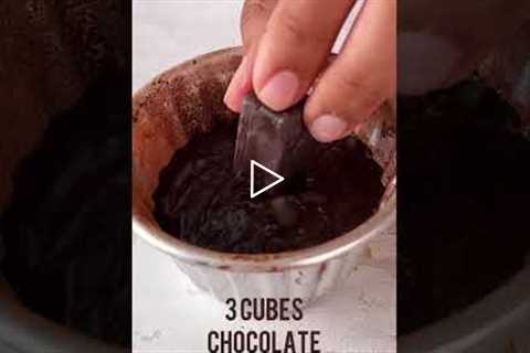 BEST EGGLESS CHOCO LAVA CAKE RECIPE | 4 INGREDIENTS ONLY😱 #shorts