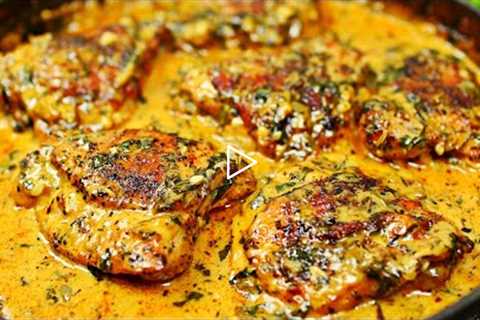 Creamy Garlic Chicken Recipe - Easy Baked Chicken in Creamy Garlic Sauce