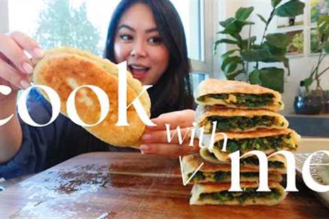 【Cooking for my husband】CRISPY Chives Pancake,  easy Asian recipe | Tiffycooks Vlog