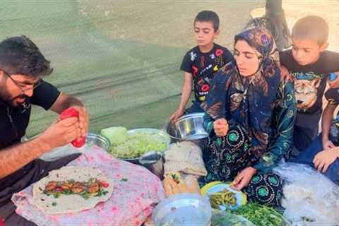 Making falafel by the nomadic family and sharing it among the neighbors