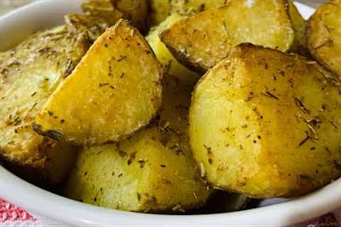 The Best Garlic Herb Roasted Potatoes. The Best Crispy Roasted Potatoes