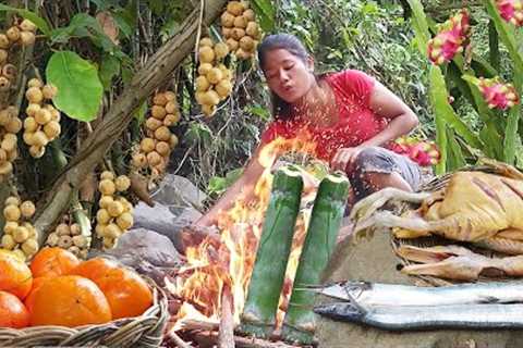 Yummy! Spices fish grilled in bamboo pipe so delicious food & Duck curry spicy, Top survival..