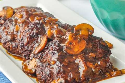 Salisbury Steak with Mushroom Gravy