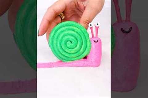 This slow and steady snail wins the cupcake race! @lindseybakedthis