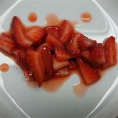 Easy Strawberry Topping - Wicked Handy