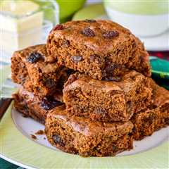 Newfoundland Molasses Raisin Tea Buns